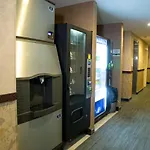 7 Days Hotel